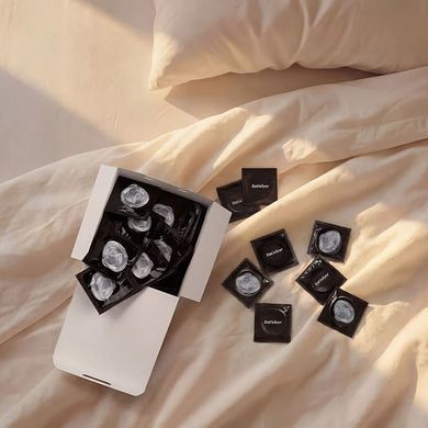 Набір презервативів Satisfyer Premium Condoms XL (60 мм) 100 шт SX3269 фото